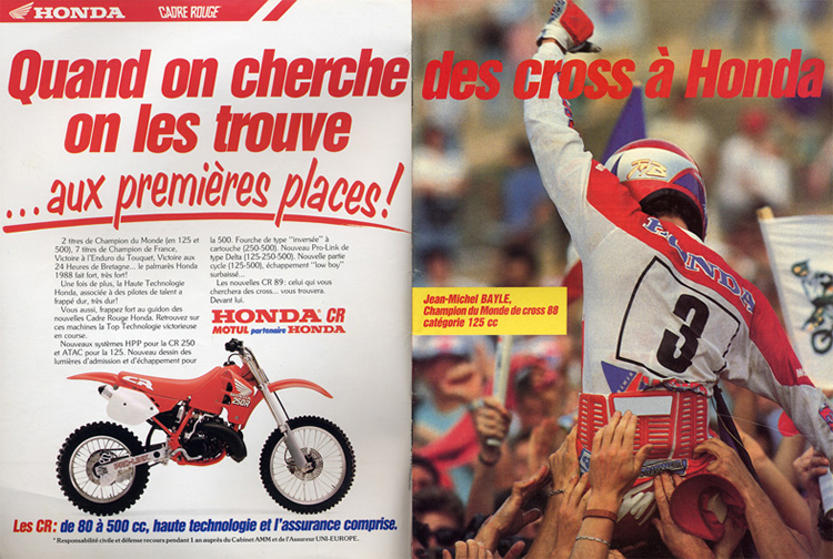 Une publicité Honda pour le tire de champion du monde 125  lors de cette année 1988